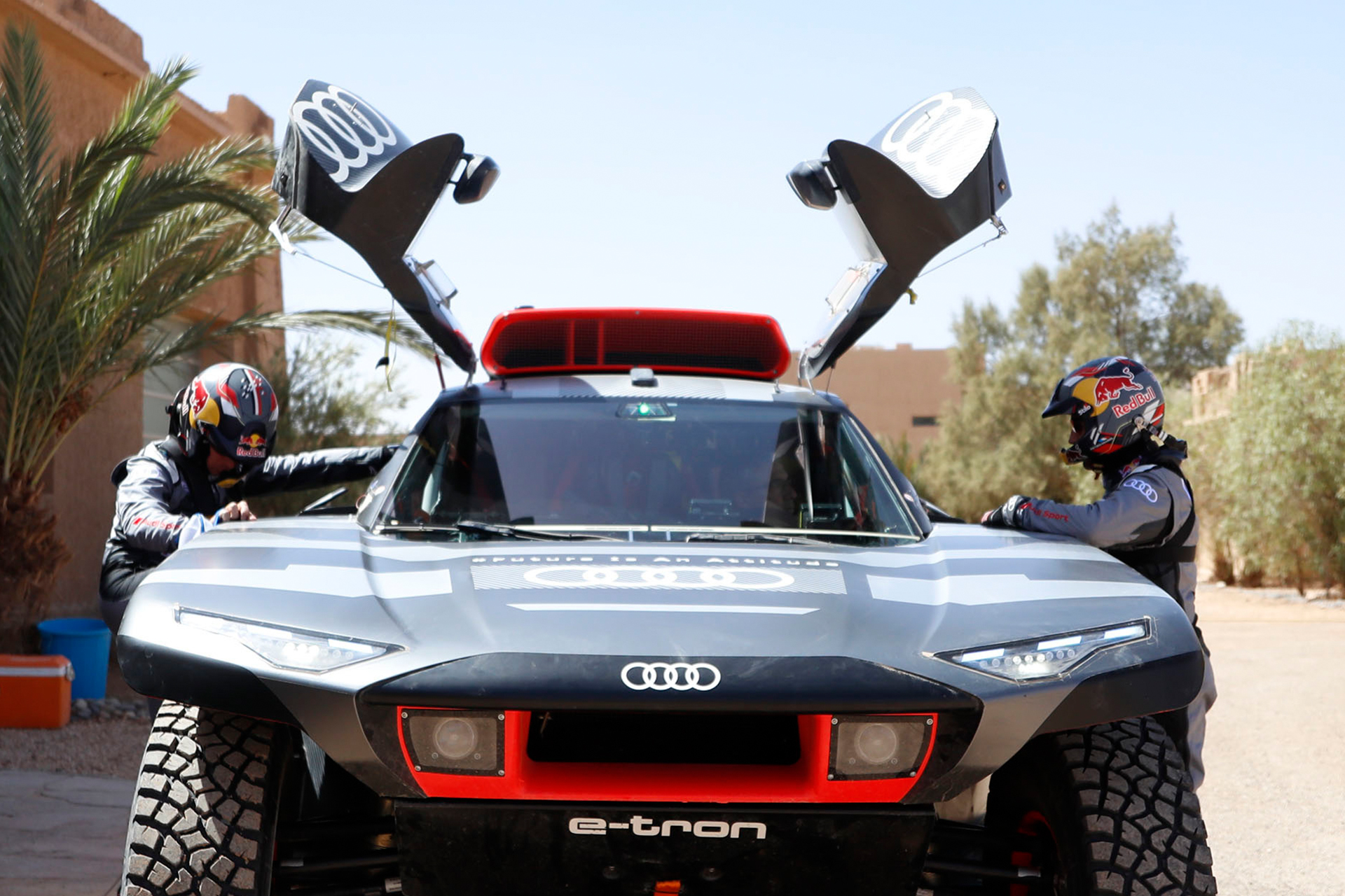 Peterhansel und Boulanger steigen in den Audi RS Q e-tron